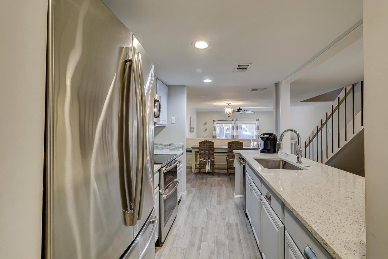 Luxury Updated New Kitchen New Floors, New Tvs, Bikes & Beach Gear Included Гілтон-Гед-Айленд Екстер'єр фото
